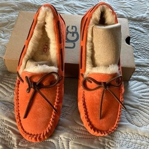 Ugg’s new Dakota size 8